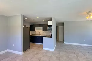 607 N 19th St, Fort Pierce, FL 34950 - Photo 8