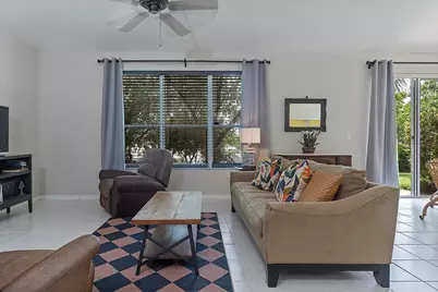 2901 E Aragon Boulevard #1, Sunrise, FL 33313 - Photo 8