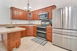 5796 Golden Eagle Cir, Palm Beach Gardens, FL 33418 - Photo 2