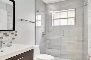 7 Wyndham Ln, Palm Beach Gardens, FL 33418 - Photo 30