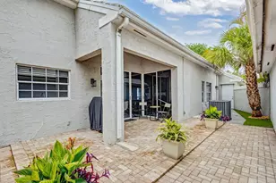 7 Wyndham Ln, Palm Beach Gardens, FL 33418 - Photo 36