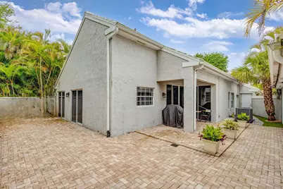7 Wyndham Lane, Palm Beach Gardens, FL 33418 - Photo 38
