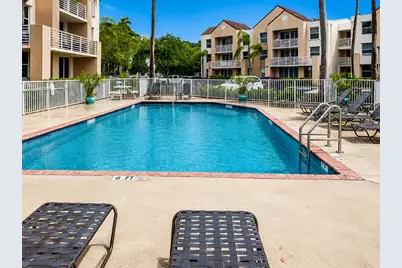 2721 Ocean Club Boulevard #304, Hollywood, FL 33019 - Photo 8