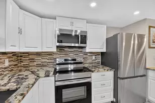 2101 W Woolbright Rd, Boynton Beach, FL 33426 - Photo 10