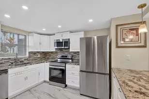 2101 W Woolbright Rd, Boynton Beach, FL 33426 - Photo 6