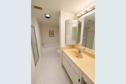 33 Stratford Lane W #C, Boynton Beach, FL 33436 - Photo 6