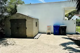 2425 Pierce St, Hollywood, FL 33020 - Photo 12