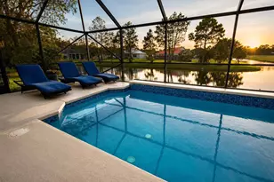 111 Camelot Ct, Royal Palm Beach, FL 33411 - Photo 2