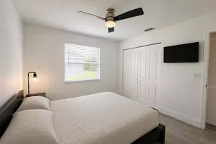 111 Camelot Ct, Royal Palm Beach, FL 33411 - Photo 22