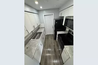 921 NE 22nd Drive, Wilton Manors, FL 33305 - Photo 2