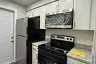921 NE 22nd Dr, Wilton Manors, FL 33305 - Photo 10