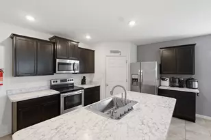 692 SW Paar Dr, Port Saint Lucie, FL 34953 - Photo 6