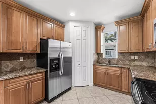 3030 Waterside Cir, Boynton Beach, FL 33435 - Photo 4