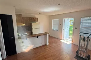 5192 NE 6th Ave, Oakland Park, FL 33334 - Photo 8