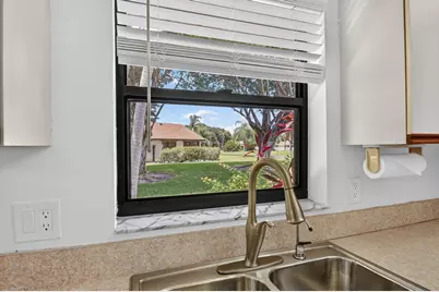 51 Via De Casas Norte, Boynton Beach, FL 33426 - Photo 10