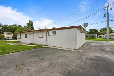 2270 SW 30th Terrace, Fort Lauderdale, FL 33312 - Photo 32
