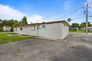 2270 SW 30th Terrace, Fort Lauderdale, FL 33312 - Photo 32