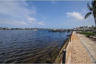160 Yacht Club Way #210, Hypoluxo, FL 33462 - Photo 24