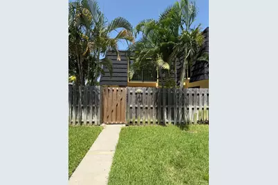 232 Woodland Road, Palm Springs, FL 33461 - Photo 2