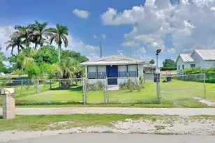 315 Avenue J, Moore Haven, FL 33471 - Photo 14