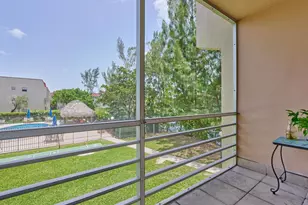 3091 E Sunrise Lakes Dr E, Sunrise, FL 33322 - Photo 18