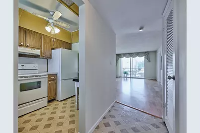3091 E Sunrise Lakes Drive E #212, Sunrise, FL 33322 - Photo 22
