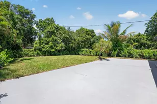 1645 NW 121st St, North Miami, FL 33167 - Photo 14