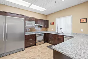 5590 Golden Eagle Cir, Palm Beach Gardens, FL 33418 - Photo 10