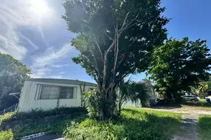 22850 Cascade Pl, Boca Raton, FL 33428 - Photo 12