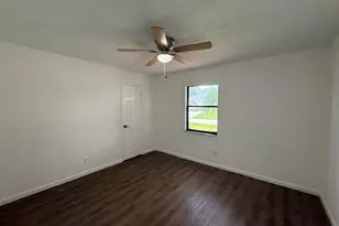 2008 SW Hampshire Ln, Port Saint Lucie, FL 34953 - Photo 12