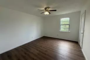 2008 SW Hampshire Ln, Port Saint Lucie, FL 34953 - Photo 14