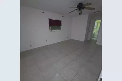 1641 NW 49th Street, Deerfield Beach, FL 33064 - Photo 4