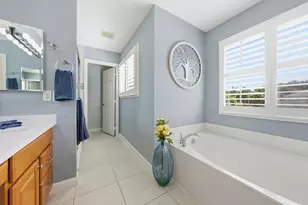 8212 Calterra Dr, Palm Beach Gardens, FL 33418 - Photo 22