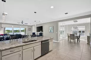 10542 SW Sunray St, Port Saint Lucie, FL 34987 - Photo 16