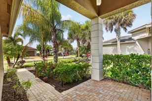 10542 SW Sunray St, Port Saint Lucie, FL 34987 - Photo 6