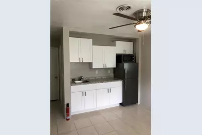 4250 NW 21st Avenue, Oakland Park, FL 33309 - Photo 4