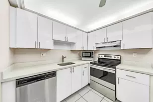 600 Three Islands Boulevard, Hallandale Beach, FL 33009 - Photo 8