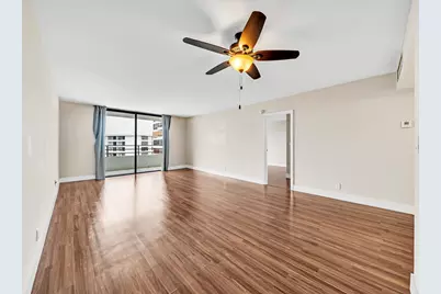 600 Three Islands Boulevard #1418, Hallandale Beach, FL 33009 - Photo 10
