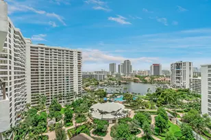 600 Three Islands Boulevard, Hallandale Beach, FL 33009 - Photo 36
