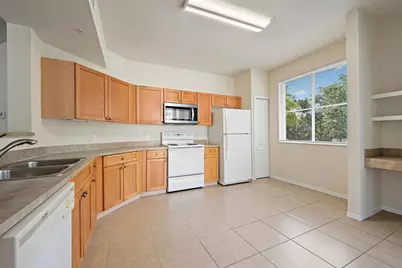11018 Legacy Drive #201, Palm Beach Gardens, FL 33410 - Photo 6