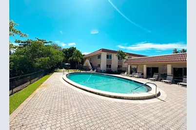 124 NE 19th Court #B102, Wilton Manors, FL 33305 - Photo 2