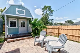 843 Vocelle Ave, Sebastian, FL 32958 - Photo 36