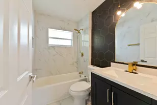 289 SW 3rd Ct, Deerfield Beach, FL 33441 - Photo 26