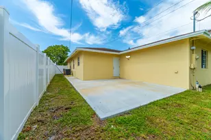 289 SW 3rd Ct, Deerfield Beach, FL 33441 - Photo 28