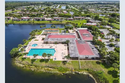 210 Lake Evelyn Drive, West Palm Beach, FL 33411 - Photo 32