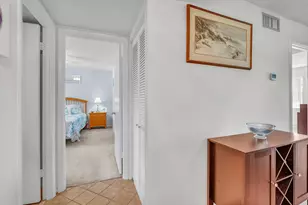 210 Lake Evelyn Dr, West Palm Beach, FL 33411 - Photo 4