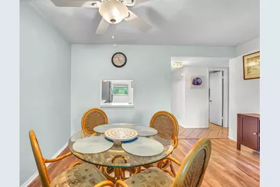 210 Lake Evelyn Drive, West Palm Beach, FL 33411 - Photo 8
