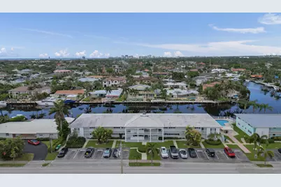 2400 NE 36th Street #10, Lighthouse Point, FL 33064 - Photo 2