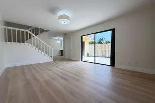 169 Lake Arbor Dr, Palm Springs, FL 33461 - Photo 8