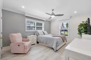 725 NE 36th St, Boca Raton, FL 33431 - Photo 16